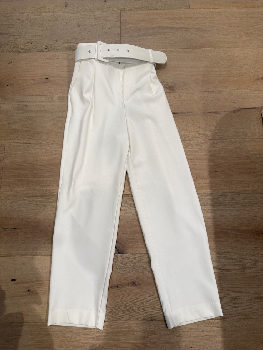 Mainstrip size m High-Waist Belted Tapered Pants - White with belt